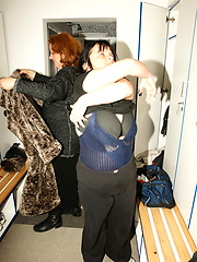 See naked women unwind in an all female mature sauna