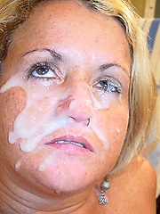 Mature blonde puta sucks on a big hard one and ends up with a huge sloppy facial