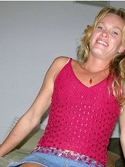Amateur 36 Year Old Soccer Mom Spreads Apart Pussy And Asshole